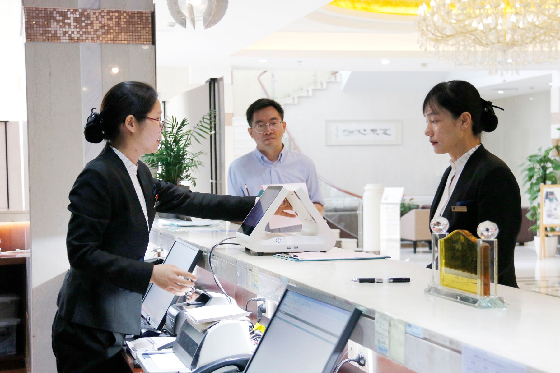 1 前臺 (2).jpg 1 前臺 (2).jpg