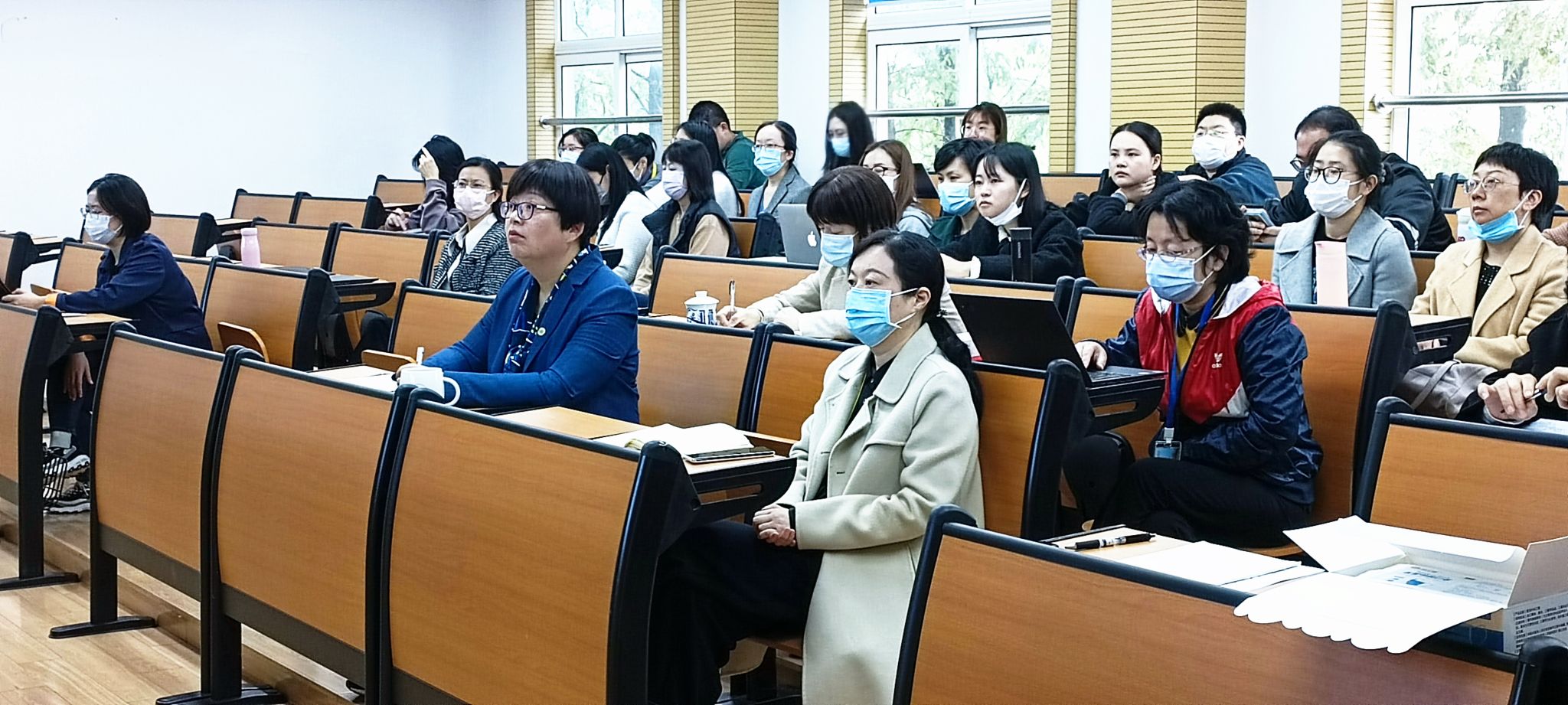 黨委書記講黨課 (1).jpg 黨委書記講黨課 (1).jpg